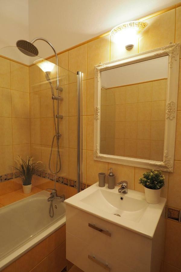 Kghn Apartments Tkacka Στσέτσιν Εξωτερικό φωτογραφία